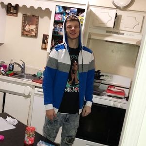 Meet your Posher, Devin